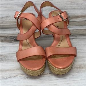 Sofft Pink Strappy Wedges